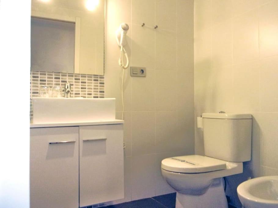 Beautiful Apartment In Calle Mayor อาลิกันเต ภายนอก รูปภาพ