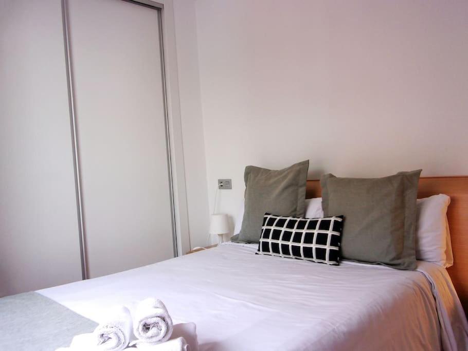 Beautiful Apartment In Calle Mayor อาลิกันเต ภายนอก รูปภาพ