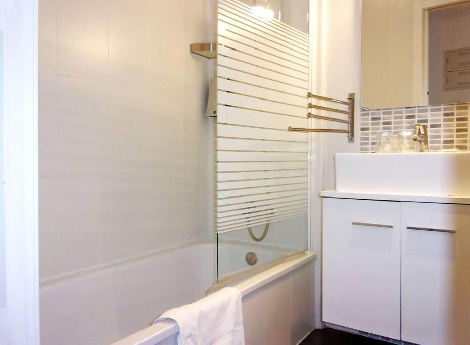 Beautiful Apartment In Calle Mayor อาลิกันเต ภายนอก รูปภาพ